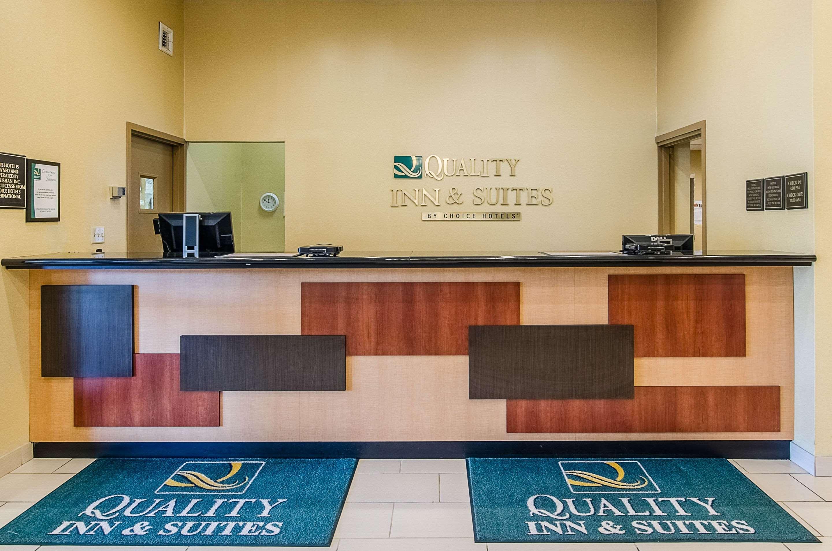 Quality Inn & Suites Lexington Near I-64 And I-81 Timber Ridge Exterior foto